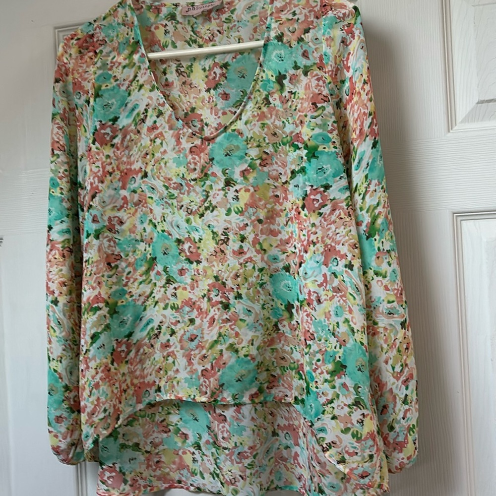 Philosophy Top Art‎ to wear Multi color.Sheer